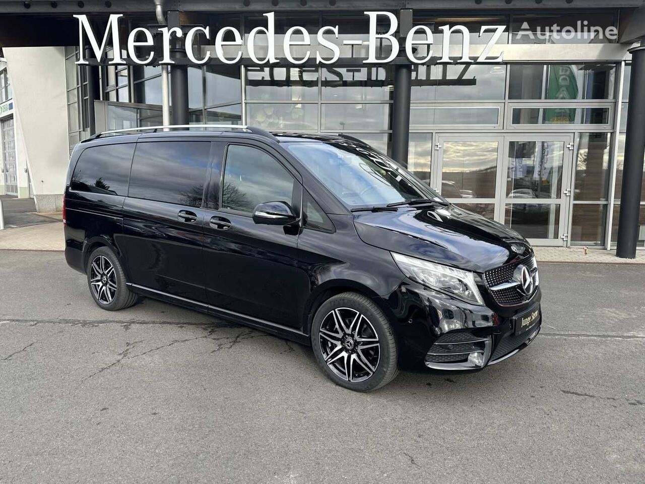 Mercedes-Benz d EXCLUSIVE 4MATIC AMG NIGHT AHK Tische passasjer minibuss