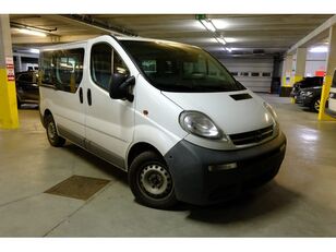 Opel Vivaro 1.9 CDTI passenger van