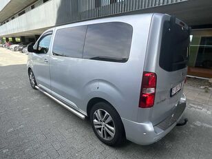 Peugeot Expert Traveller passenger van