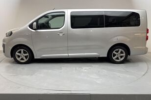 пассажирский микроавтобус Peugeot Traveller