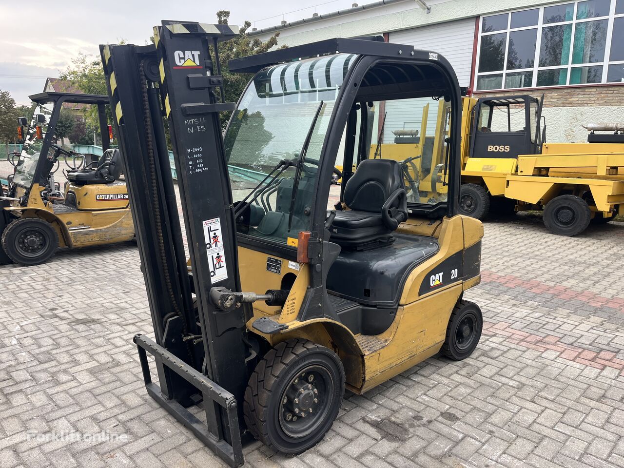 Caterpillar GP20N       V-2449 petrol/gas forklift