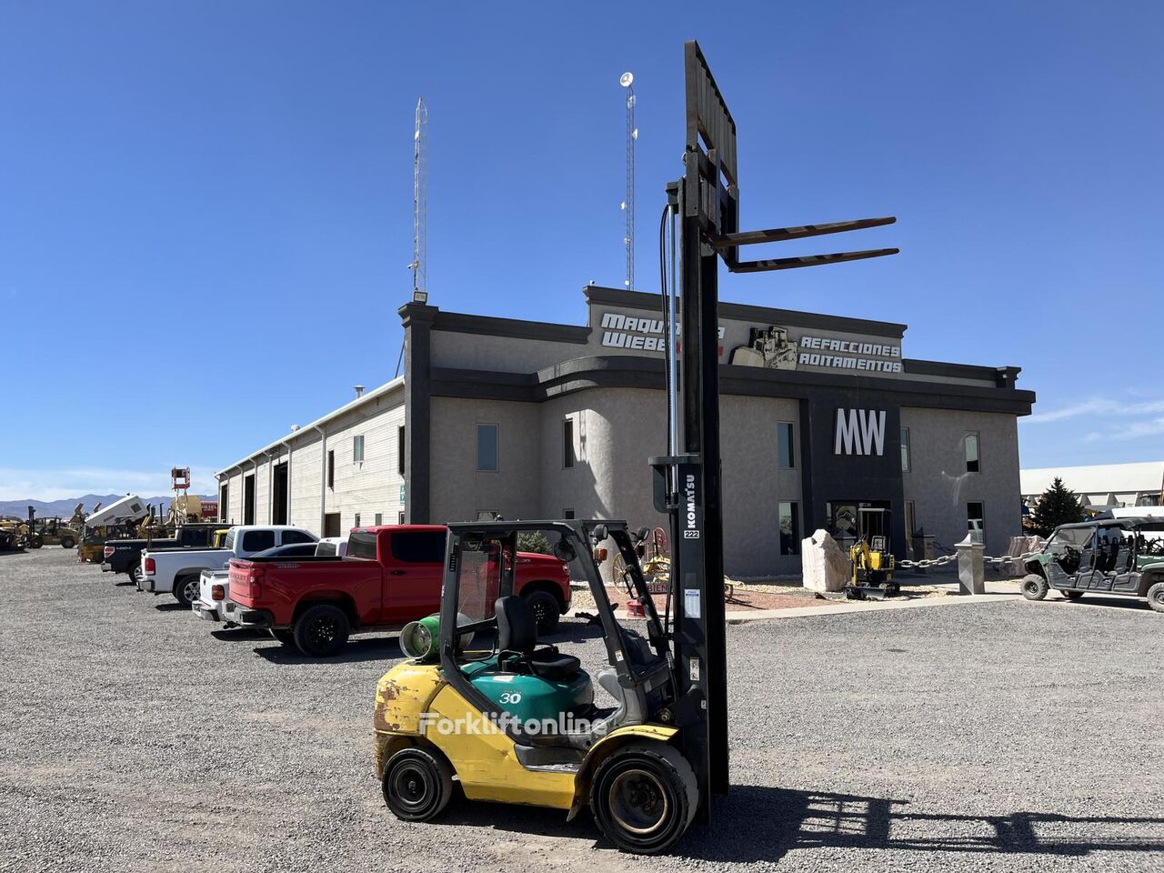 Komatsu FG30HT-16 benzinli/gazlı forklift