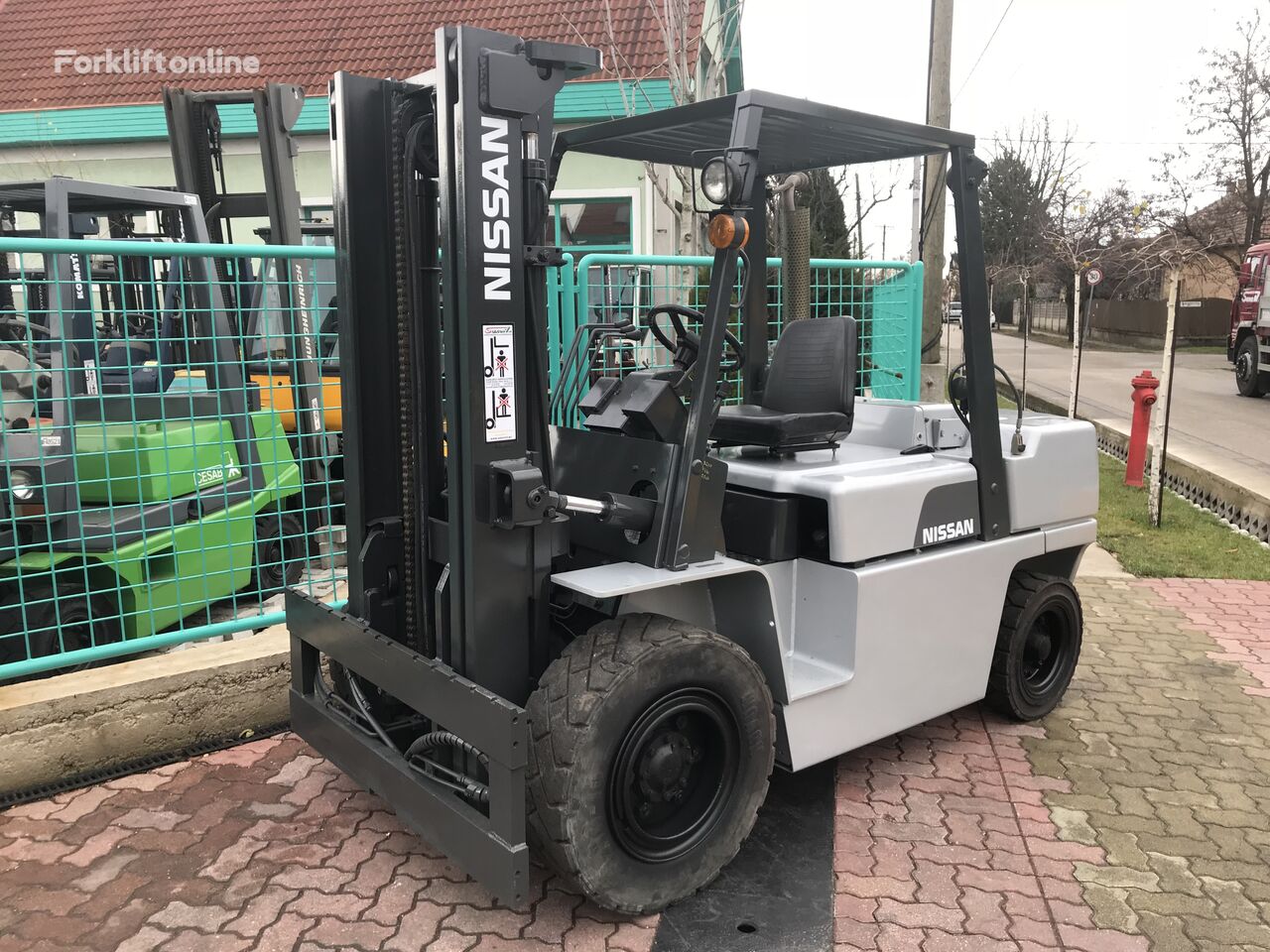 погрузчик газ/бензин Nissan BGF03-A45U    V-2974