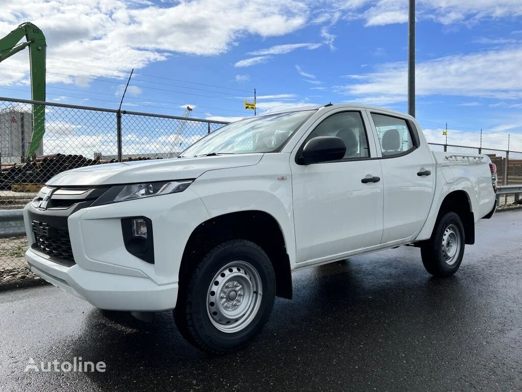 nieuw Mitsubishi L200 4x4 - 11 UNITS in WHITE 2.5 D GL Double Cab - EURO 2 - NEW! pick-up