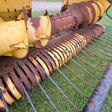 подборщик валков New Holland FX40