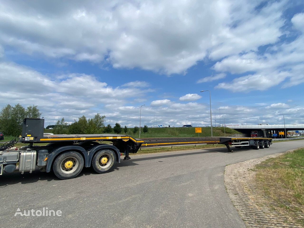 العربات نصف المقطورة عربة مقطورة مسطحة Broshuis trailer 3 -time extendable Windmill transporter