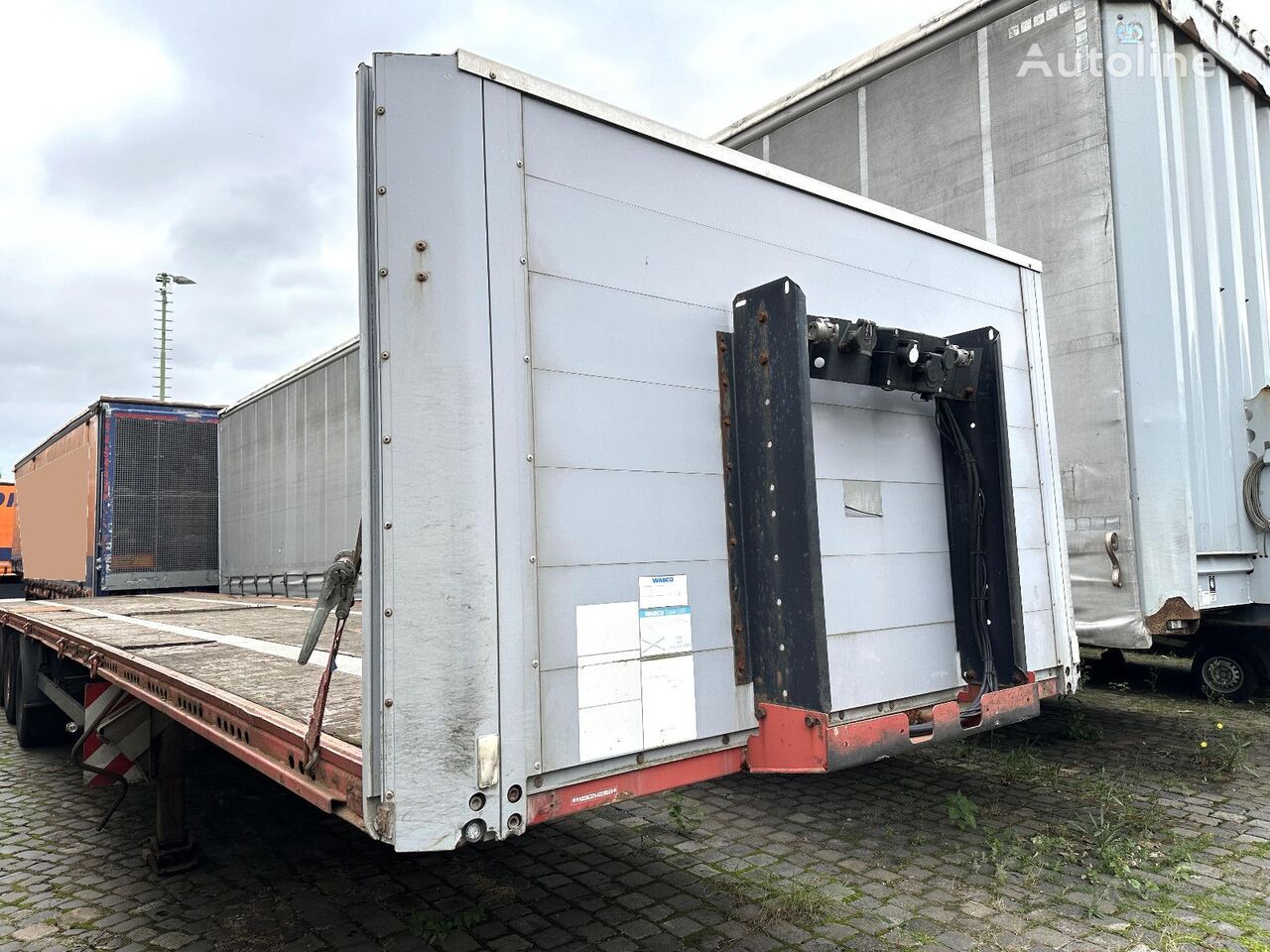 Kögel SNCO 24  platform semi-trailer