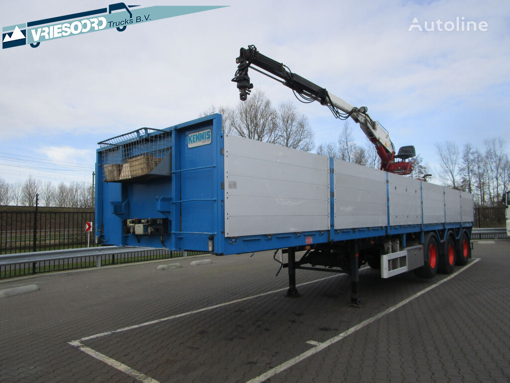 Pacton TPD 347 platform semi-trailer