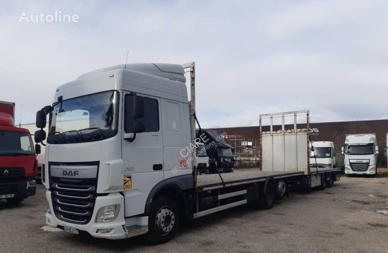 عربة مقطورة مسطحة DAF XF 440 + العربات المقطورة عربة مقطورة مسطحة