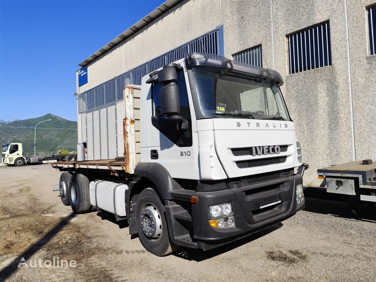 IVECO Stralis 260S31 nyitott platós teherautó