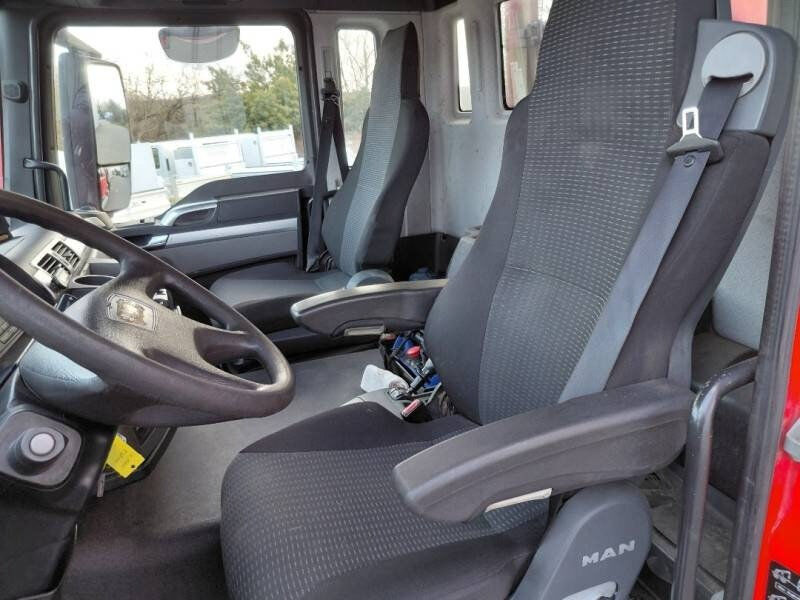 MAN TGS 35.360 heavy equipment transport truck+Crane