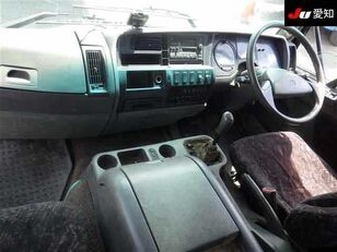 truk platform Mitsubishi FIGHTER