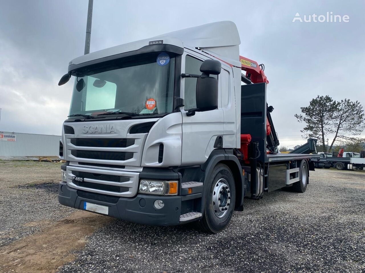 nákladné auto platforma Scania P450