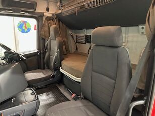 Scania R410 6x2 Rear Lift Brick Grab Drawbar platform truck for sale - Image 83 | Autoline Scania R410 6x2 Rear Lift Brick Grab Drawbar platform truck | Image 83 - Autoline