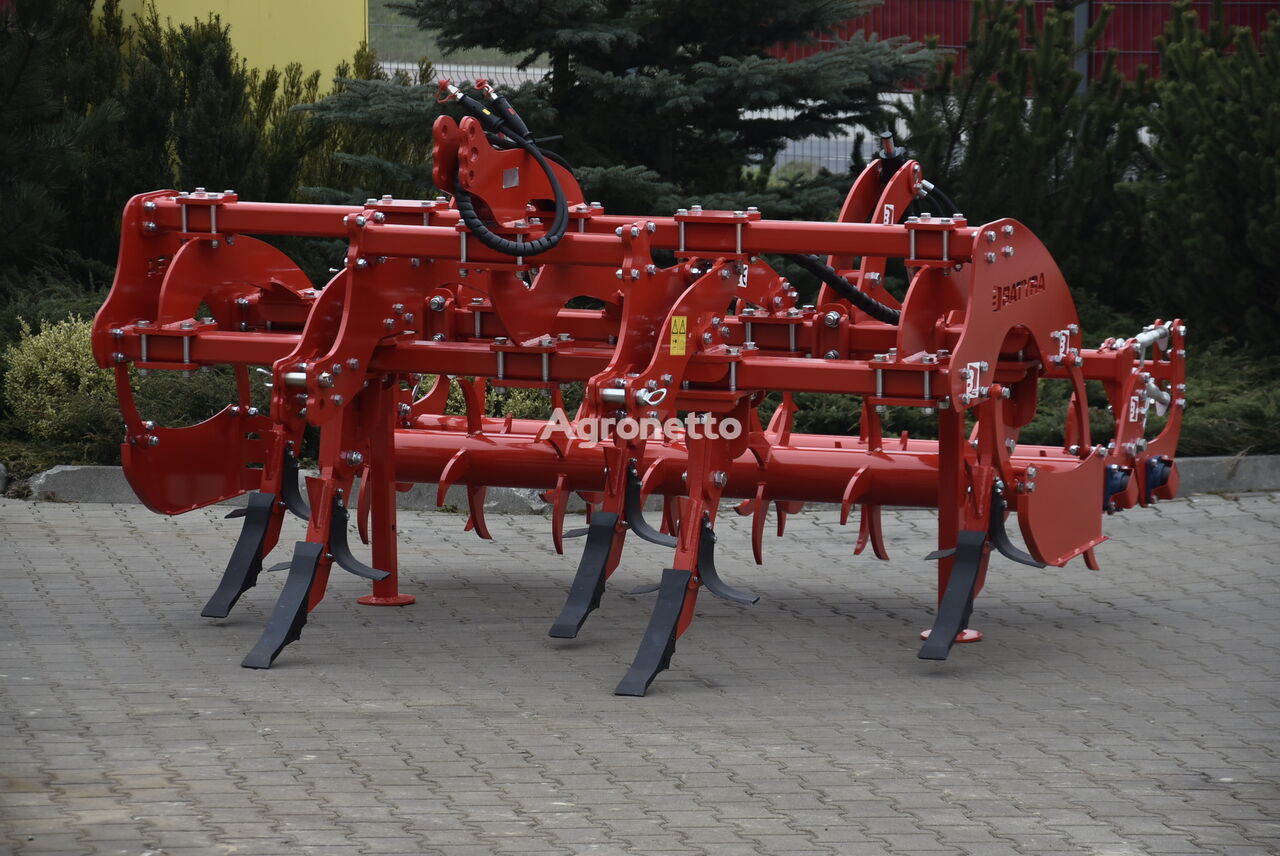 new Batyra, Pług dłutowy Hector 2,5m plough