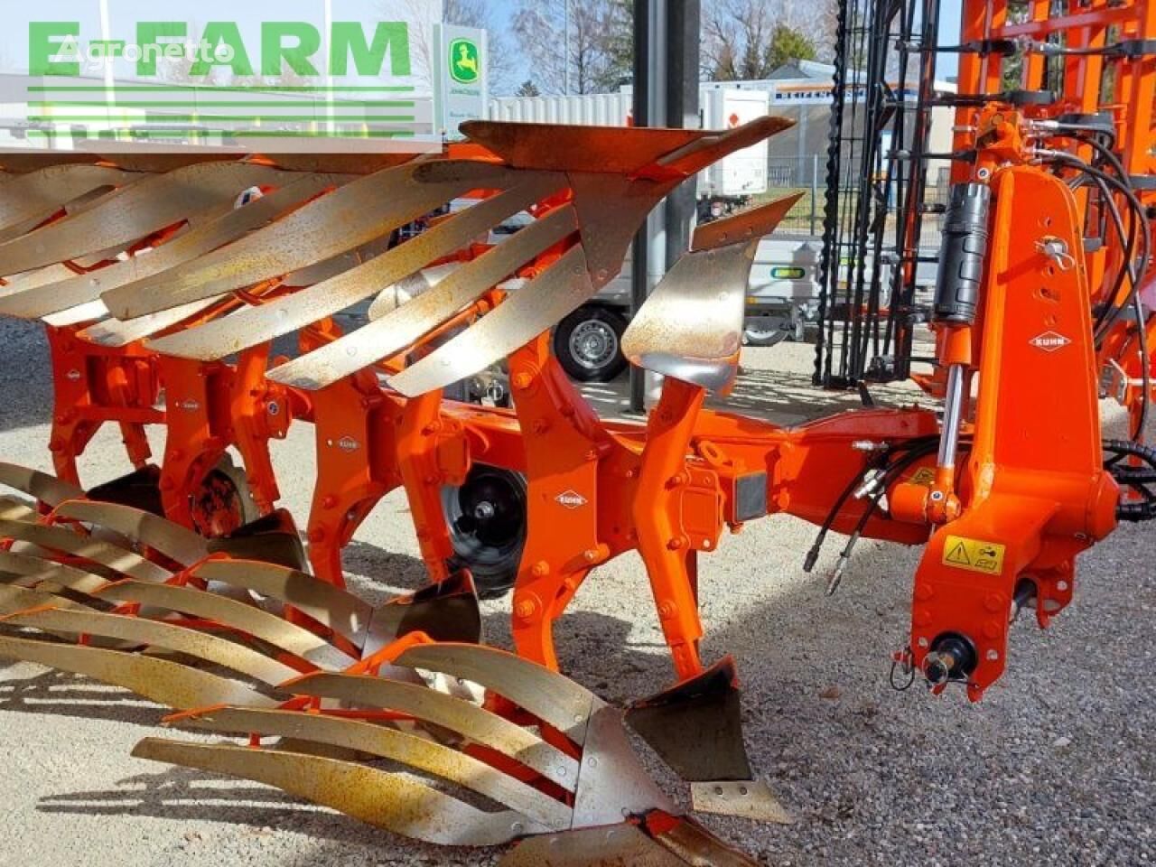 Kuhn vari master 113 4 e plough