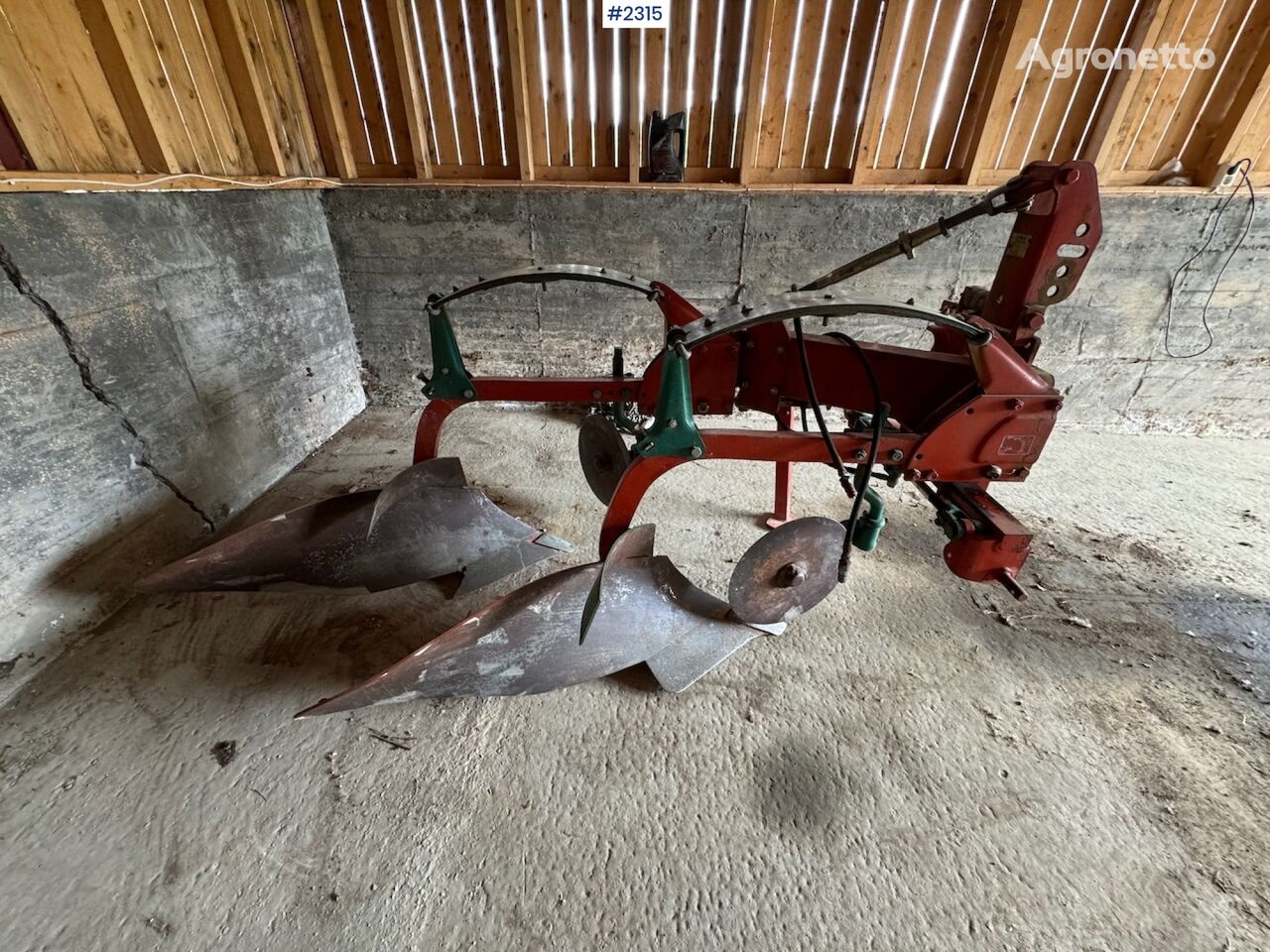 Kverneland AB 85-8 plough