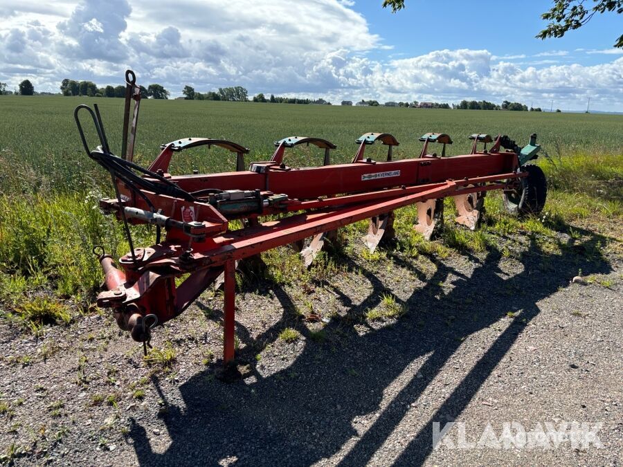 Kverneland BB8NR plough