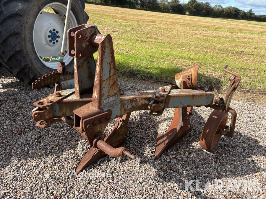 Charrue Överum Plov Överum-sweden - Agroline