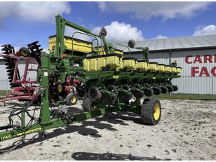 сівалка точного висіву пневматична John Deere 1745