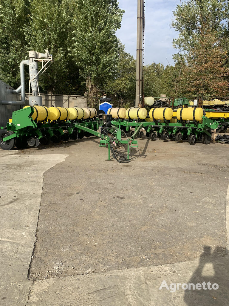 сеялка точного высева пневматическая John Deere 7200 vSet 2 vDrive