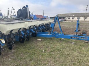 Kinze 3600 pneumatic precision seed drill