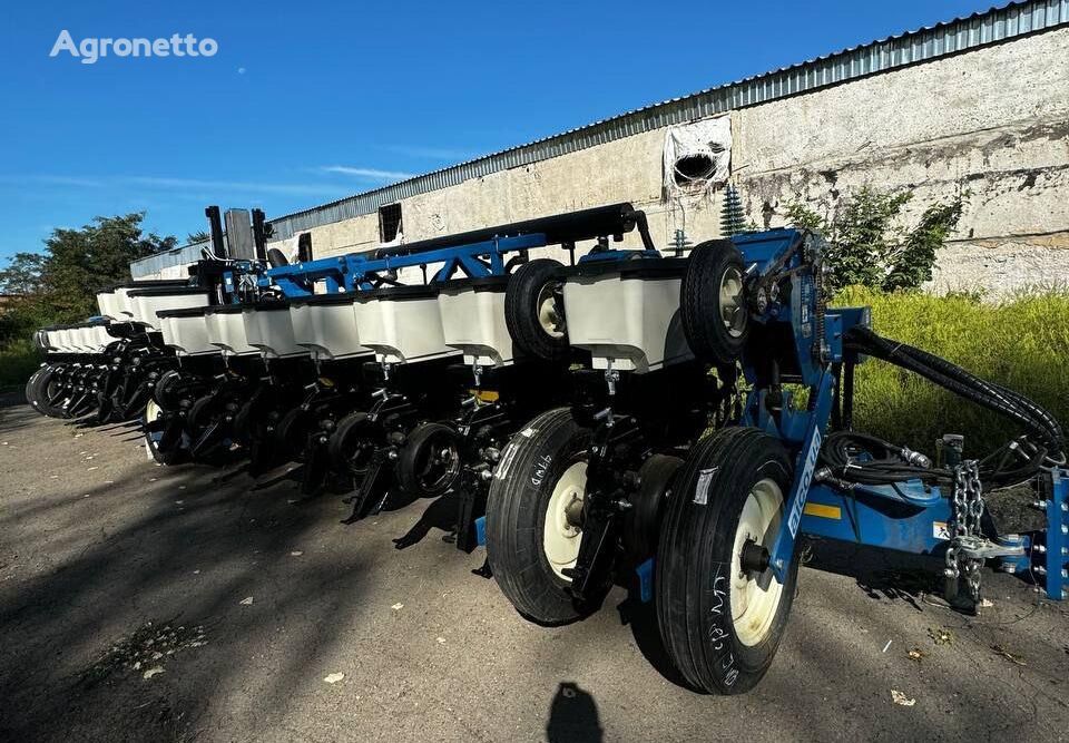 semoir de précision pneumatique Kinze 3605 neuf