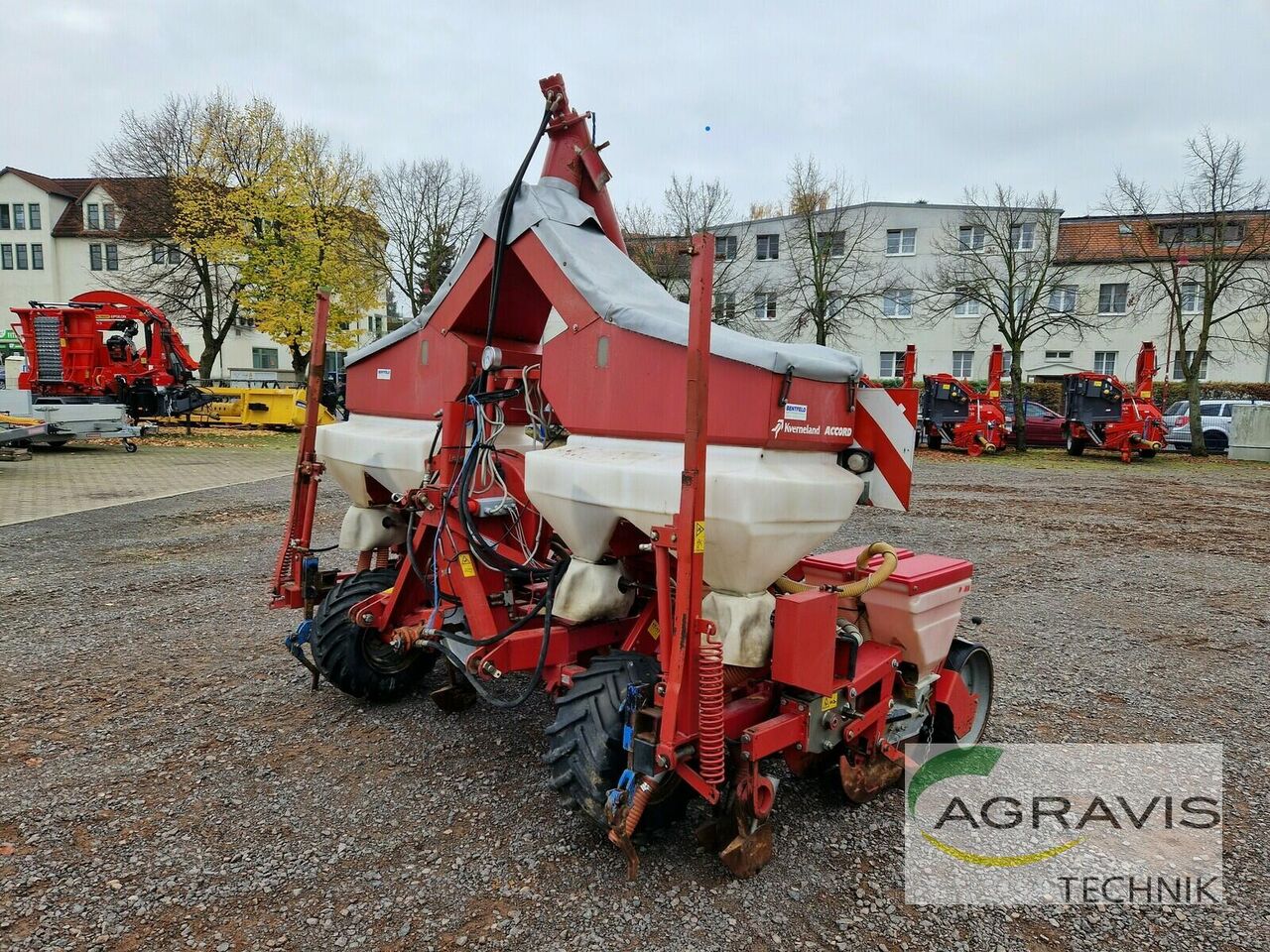 Semoir de précision pneumatique Kverneland ACCORD OPTIMA à vendre | Agronetto LU Semoir de précision pneumatique Kverneland ACCORD OPTIMA - Agronetto