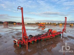 Kverneland MONOPILLS SE 12 Row Semoir Monograine A Bett pneumatic precision seed drill