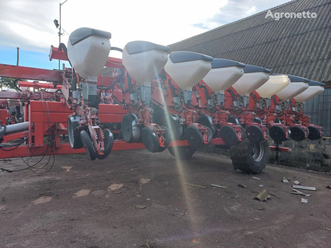 Quivogne Prosem 16K pneumatic precision seed drill