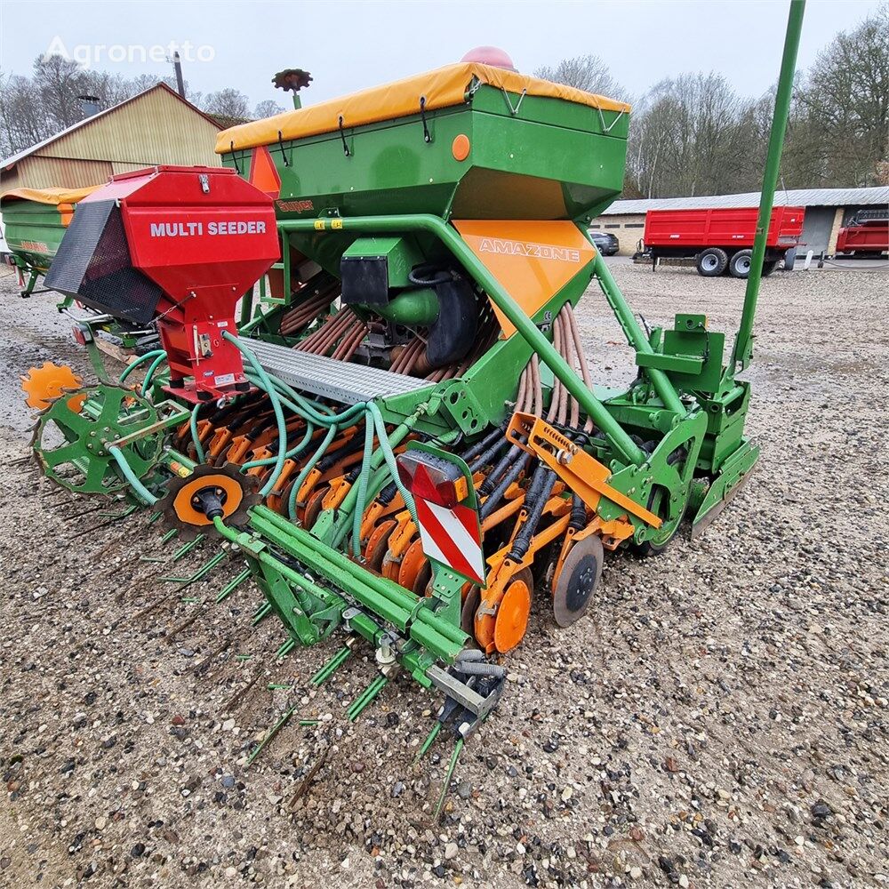 Amazone P 2000 pneumatic seed drill