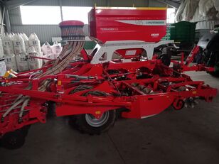 seminatrice pneumatica P&ouml;ttinger Terrasem C6