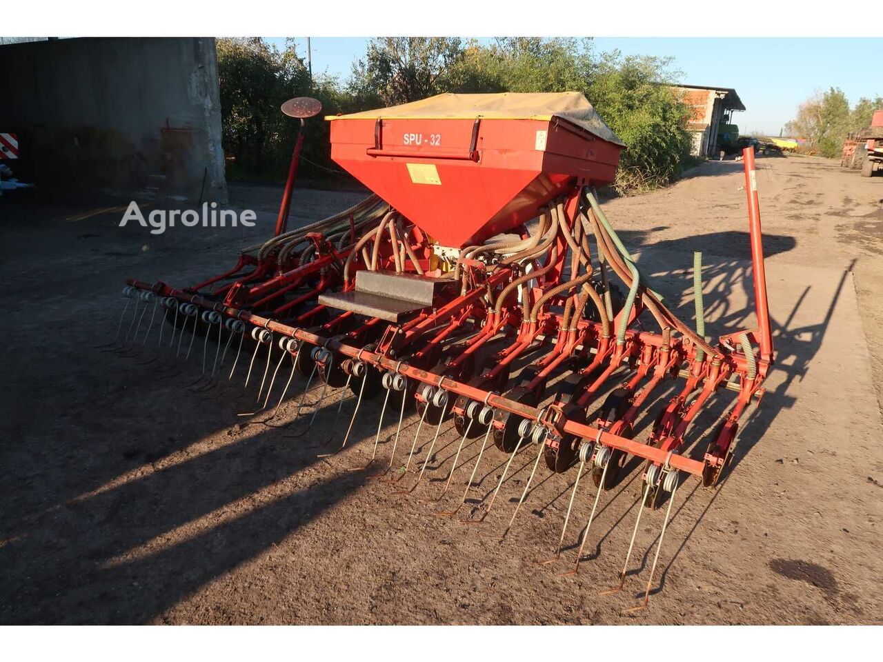 SPU 32 pneumatic seed drill for sale | Agroline AU SPU 32 pneumatic seed drill - Agroline