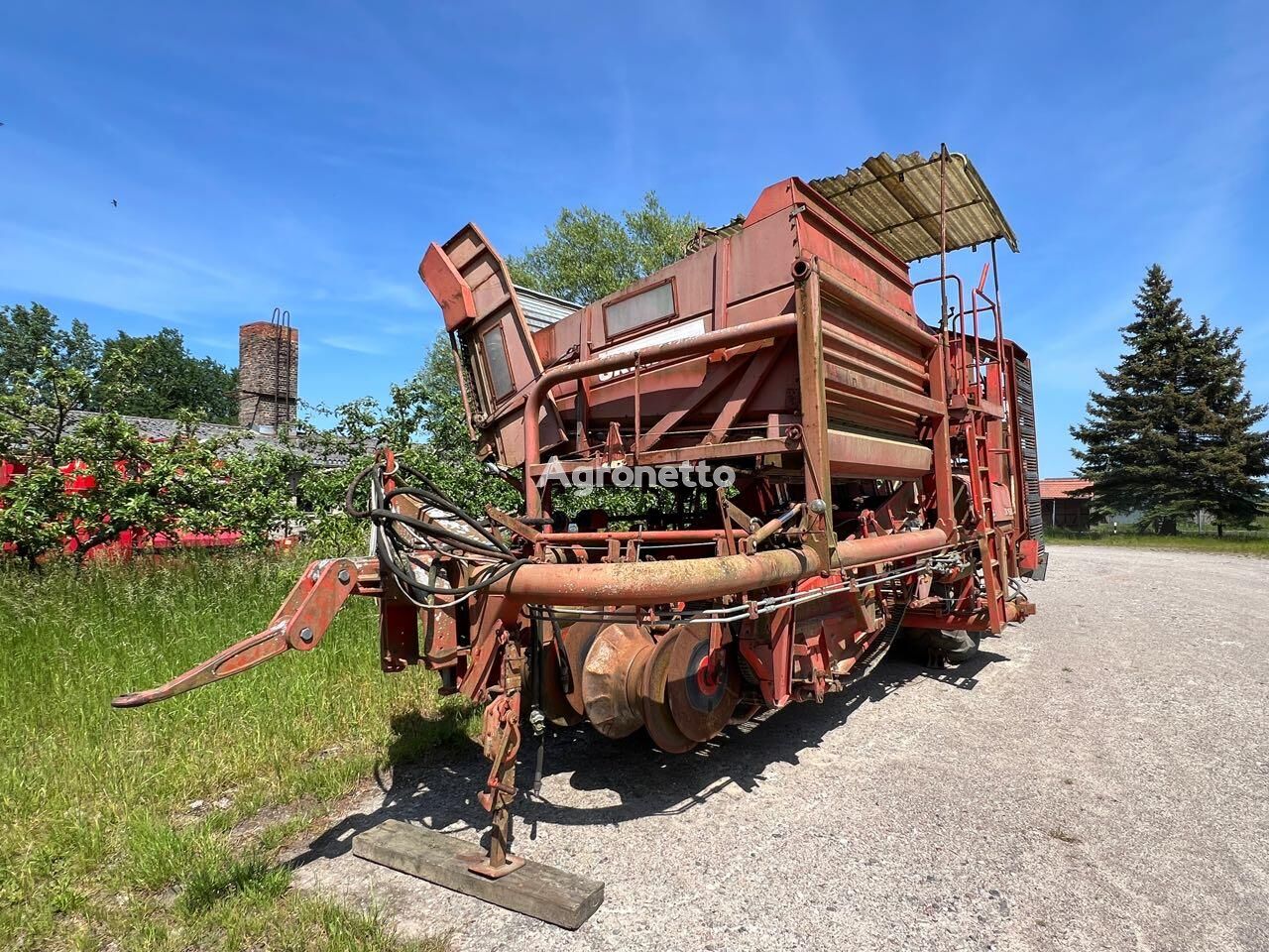 DR 1500 potato harvester