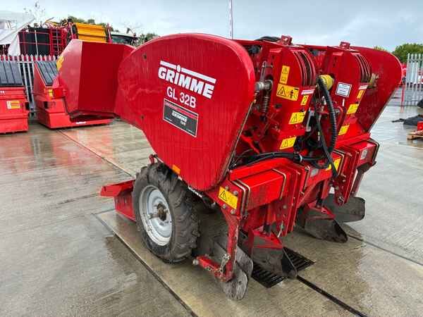 Planteuse de pommes de terre Grimme GL 32 B - Agroline