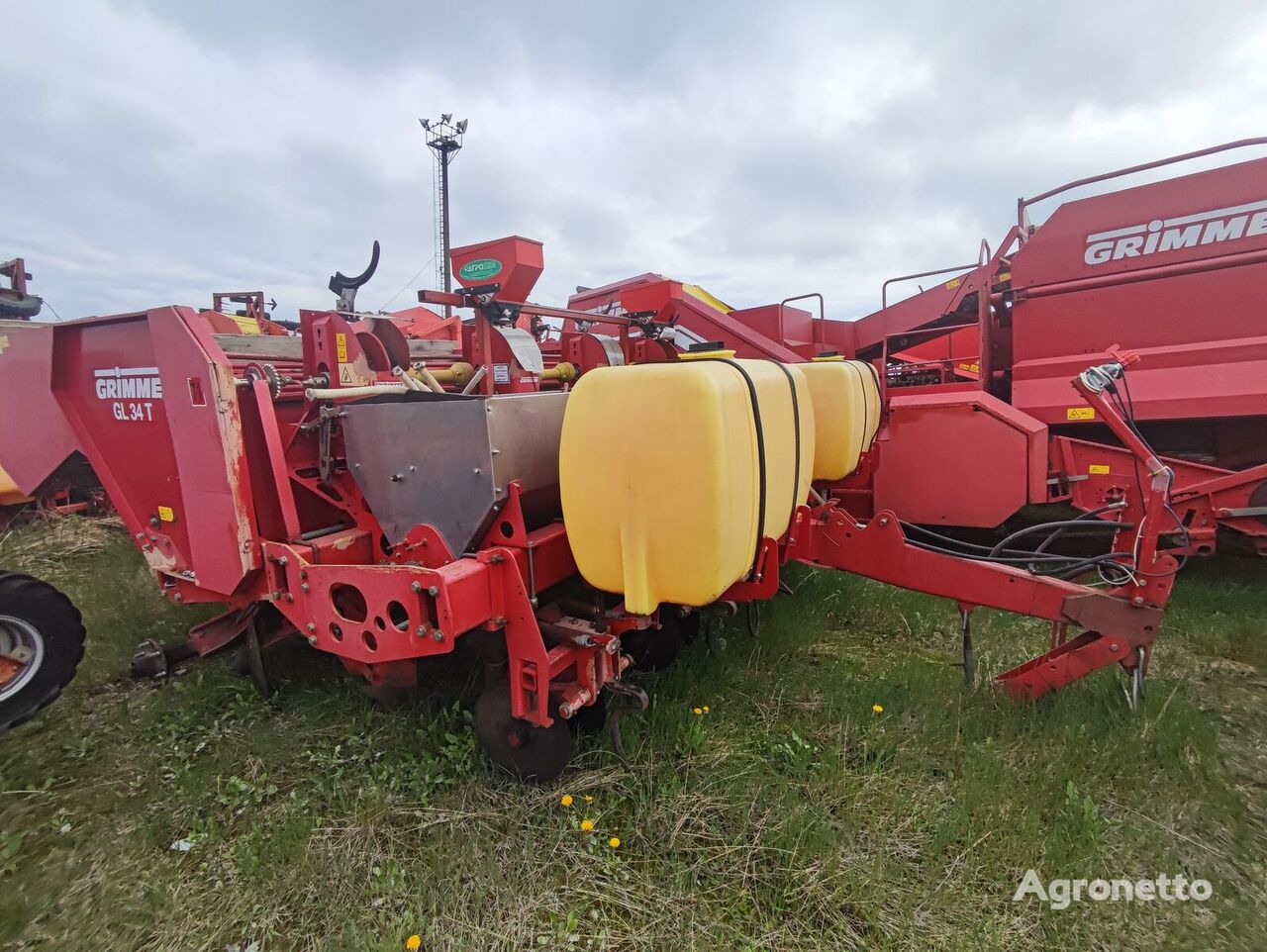 planteuse de pommes de terre Grimme GL 34T