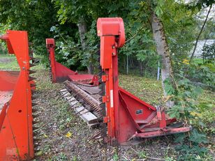 New Holland rape cutter