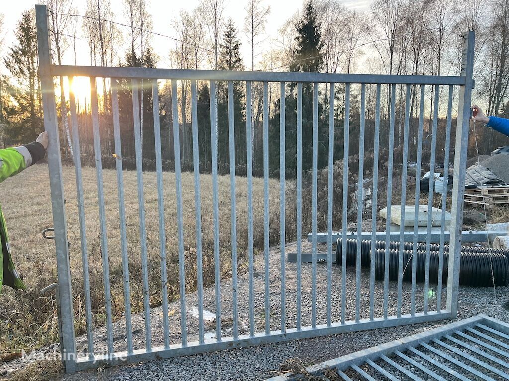 Steel gates 6000x2300mm