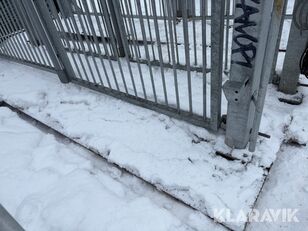 Demex 5 m 金属構造物