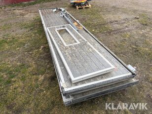 Industriport med gångdörr Prido metalna konstrukcija