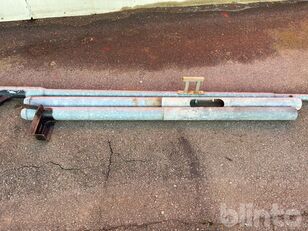 Неизвестен