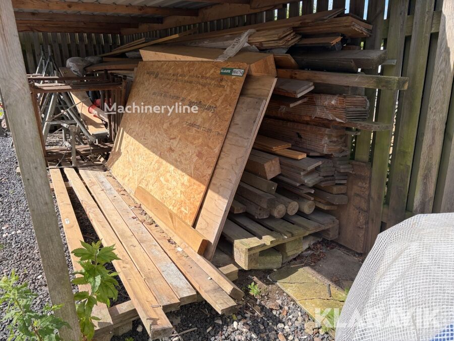 Lot med træ - Brædder, plader og stolper other building material - Machineryline