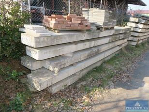 C&aacute;c chi tiết đ&uacute;c bằng b&ecirc; t&ocirc;ng, khoảng 5 c&aacute;i