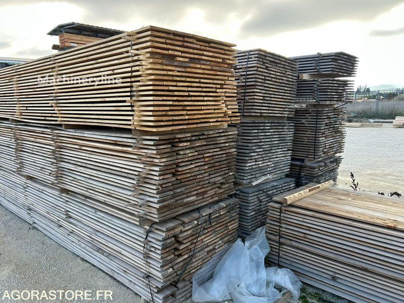 دو پالت چوبی از جنس نراد داگلاس به مساحت ۶۰ متر مربع، به طول ۳ متر - Machineryline