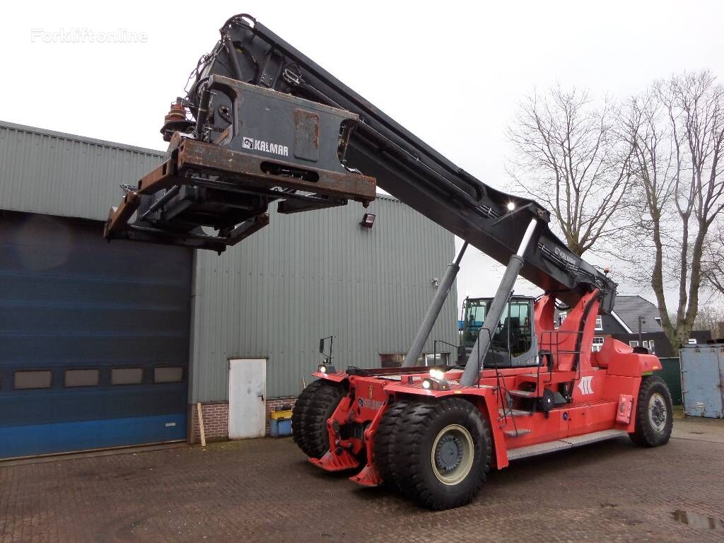 Kalmar DRG450-75S6HCXS reachstacker