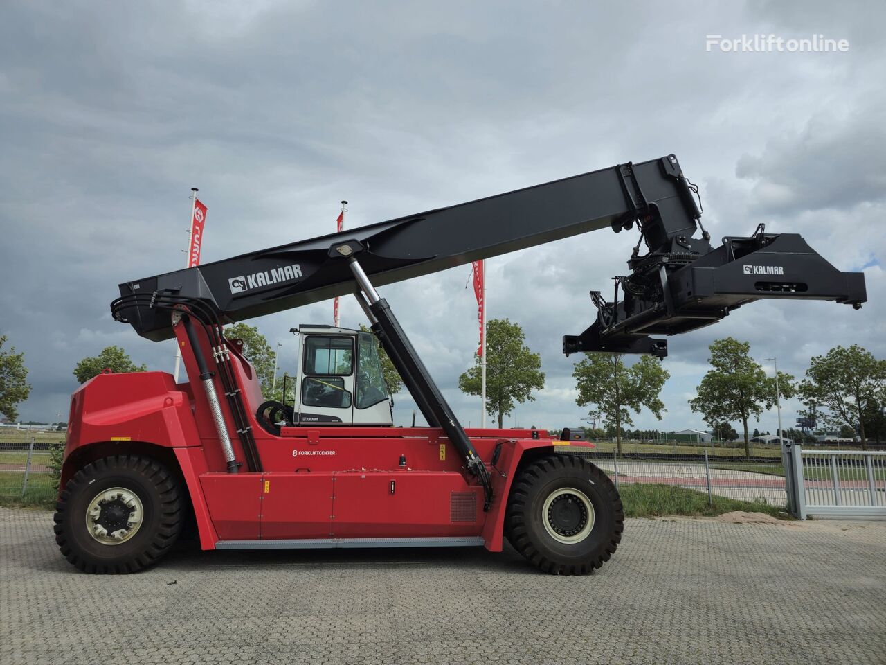 Kalmar DRU450-62S5 Reachstacker