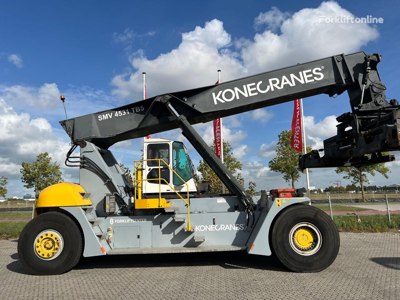 SMV Konecranes 4531 TB5 reach stacker