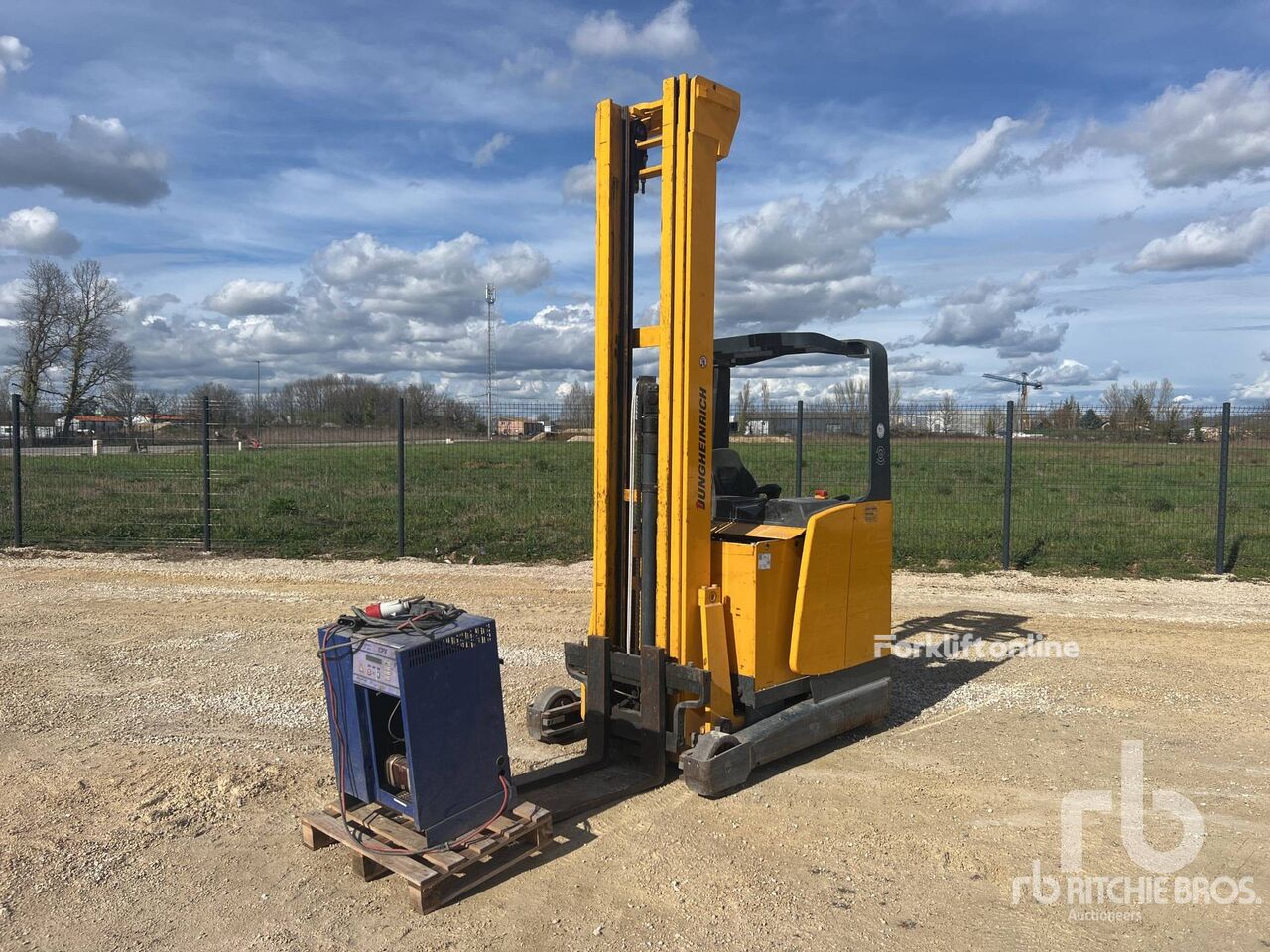 Jungheinrich 1400 kg Chariot Elevateur Elect reach truck