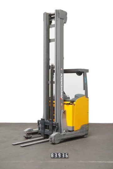 Jungheinrich ETV 216 reach truck