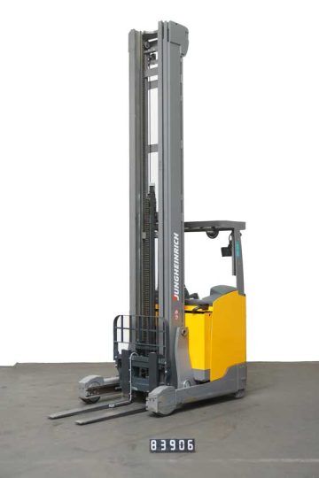 Jungheinrich ETV 318 reach truck